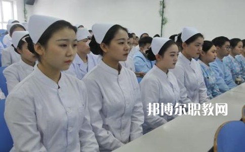 成都2021年讀衛(wèi)校什么專業(yè)最好