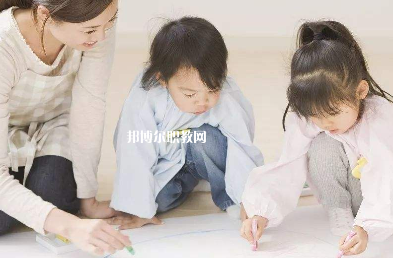 武漢2021年幼師學(xué)校學(xué)什么專業(yè)