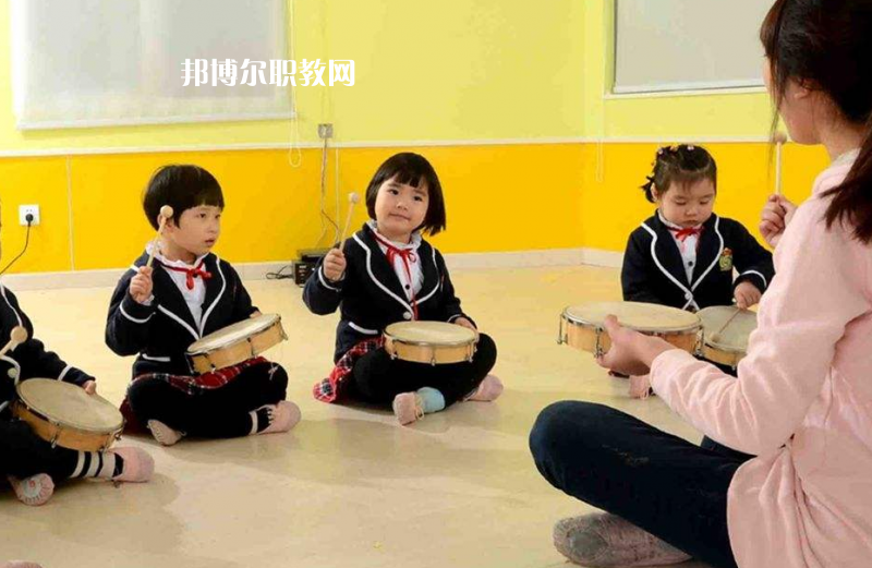 武漢2021年幼師學(xué)校什么專業(yè)最好
