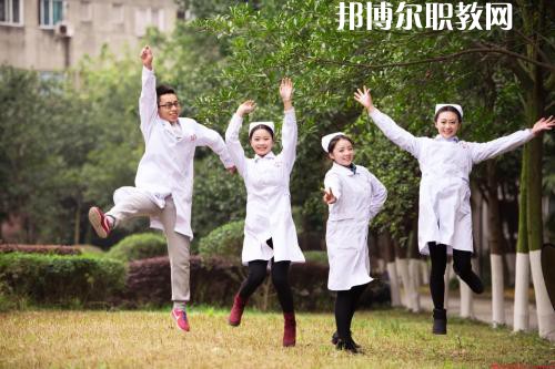 成都2021年衛(wèi)校什么專業(yè)有前途