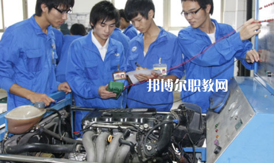 廣東2021年汽修學(xué)校多少錢