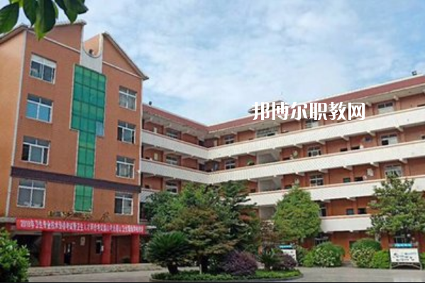重慶2021年適合女生的鐵路學(xué)校