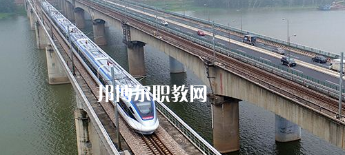 南寧2021年初中生可以讀鐵路學(xué)校嗎