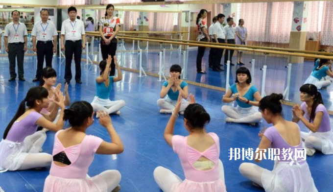 武漢2021年幼師學(xué)校什么專業(yè)好