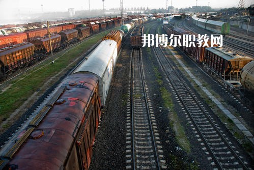 四川2021年讀鐵路學(xué)校什么專業(yè)最好