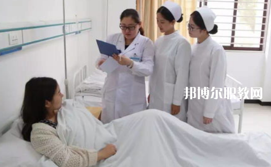 浙江2021年女生學(xué)衛(wèi)校怎么樣