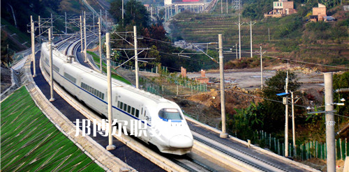 南寧2021年初中生報(bào)什么鐵路學(xué)校最好