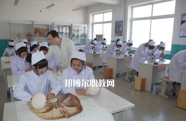 西安2021年初中生能讀衛(wèi)校嗎