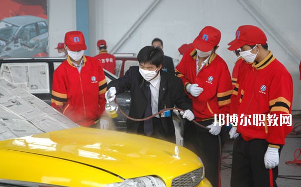 四川2021年初中生讀什么汽修學(xué)校好