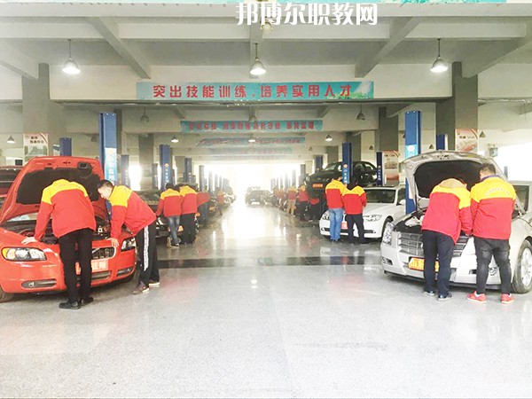四川2021年初中生報什么汽修學校最好