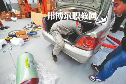 四川2021年初中生報(bào)什么汽修學(xué)校