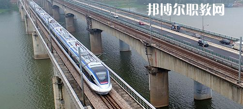 南寧2021年讀鐵路學(xué)校什么專業(yè)最好