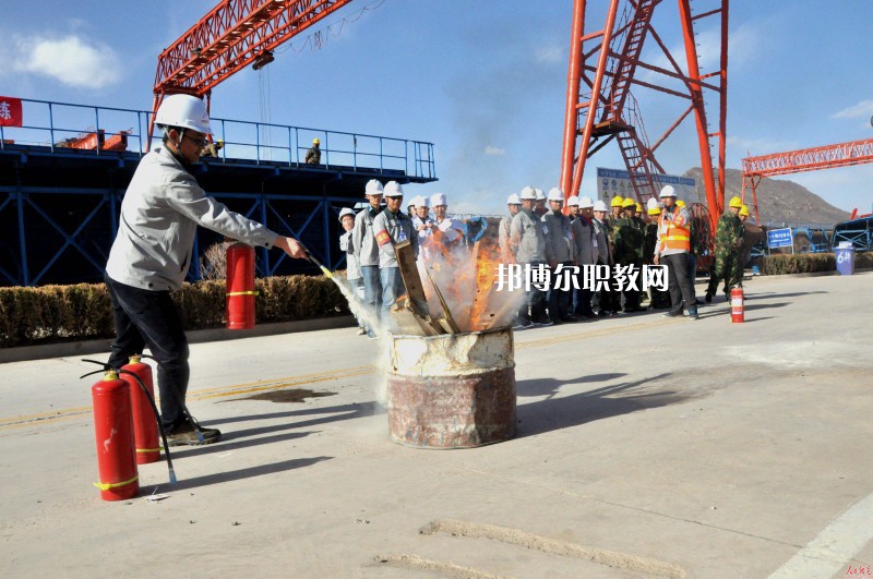 四川2021年讀什么消防技術(shù)工程學校最有前途