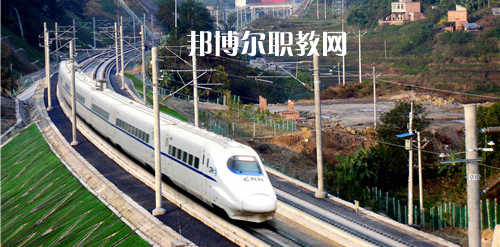 南寧2021年鐵路學(xué)校什么專業(yè)適合男生