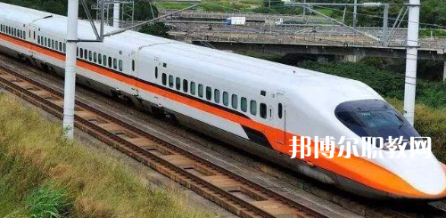 南寧2021年適合男生的鐵路學校