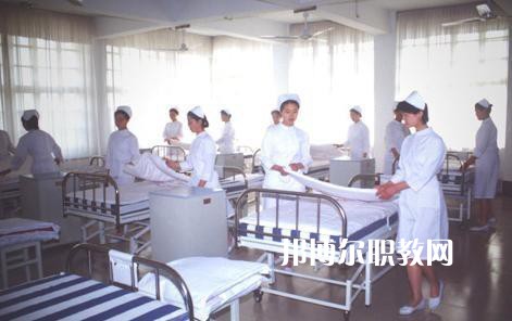 成都2021年200分能上衛(wèi)校嗎