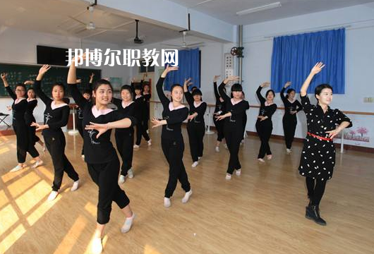 西安2021年女生學(xué)幼師學(xué)校有前途嗎