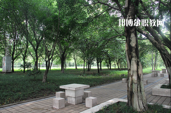 重慶2021年好點(diǎn)的衛(wèi)校