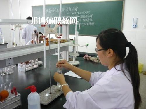 成都2021年初中生學(xué)衛(wèi)校的學(xué)校