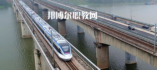 南寧2021年男生讀什么鐵路學(xué)校