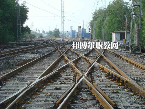 四川2021年男生讀鐵路學(xué)校好不好