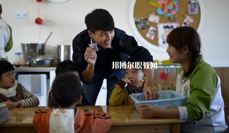 江蘇2021年男生初中畢業(yè)上幼師學(xué)校