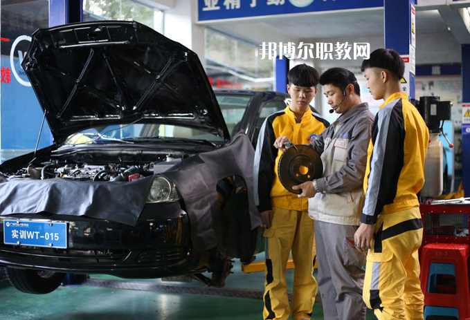 重慶2021年汽修學(xué)校讀什么專業(yè)好