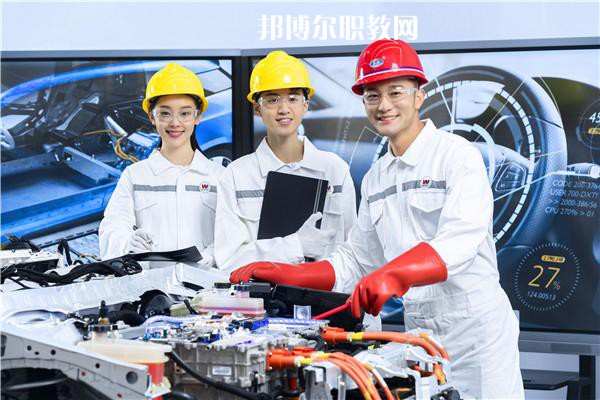 四川2021年女生讀汽修學(xué)校學(xué)什么好