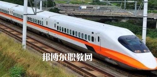 南寧2021年女生在鐵路學校學什么好