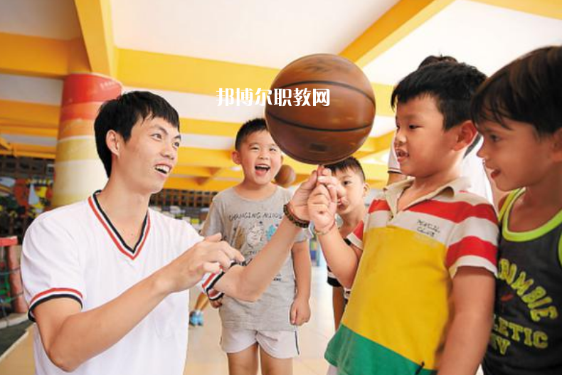 武漢2021年男生讀幼師學校有前途嗎
