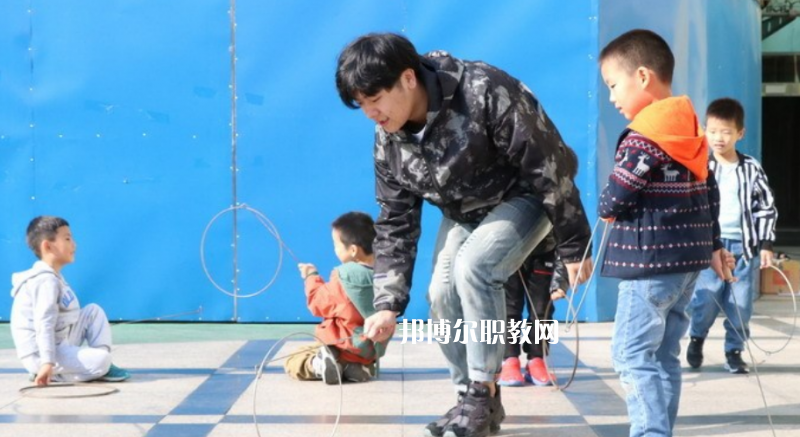 武漢2021年男生讀幼師學(xué)校學(xué)什么好