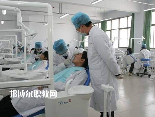 西安2021年衛(wèi)校什么專業(yè)適合男生