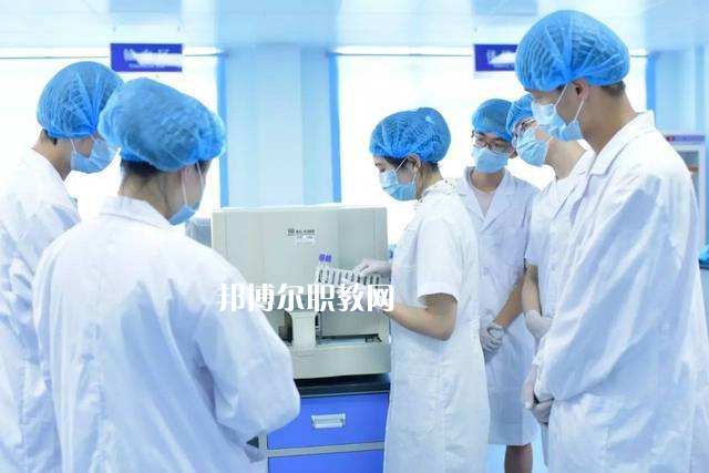 西安2021年衛(wèi)校都有什么專(zhuān)業(yè)適合男生