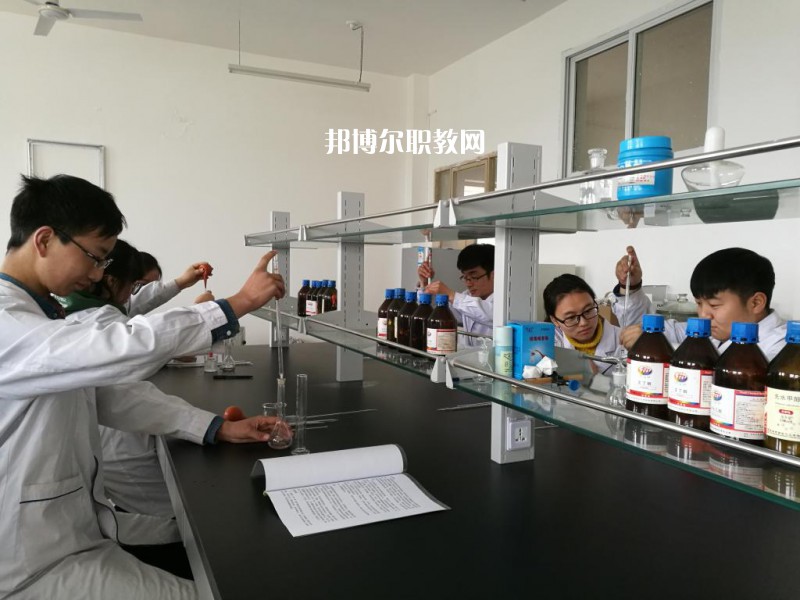 西安2021年適合男生的衛(wèi)校專業(yè)
