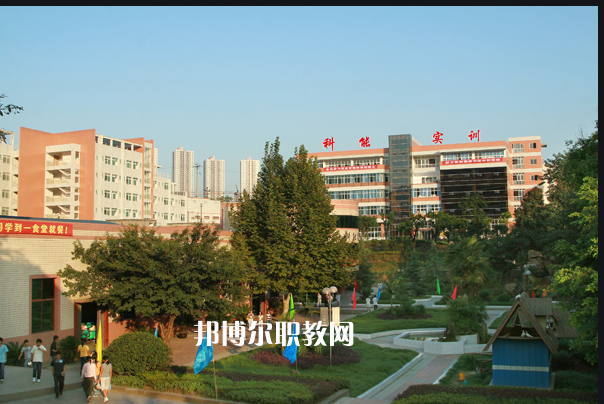 重慶2021年初中生怎么上中專