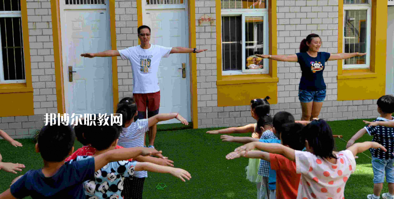武漢2021年幼師學校有什么專業(yè)適合女生