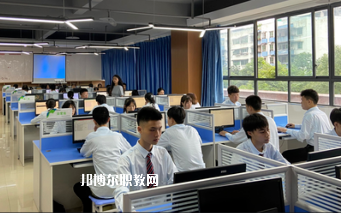 重慶2021年中專學(xué)校是干什么的