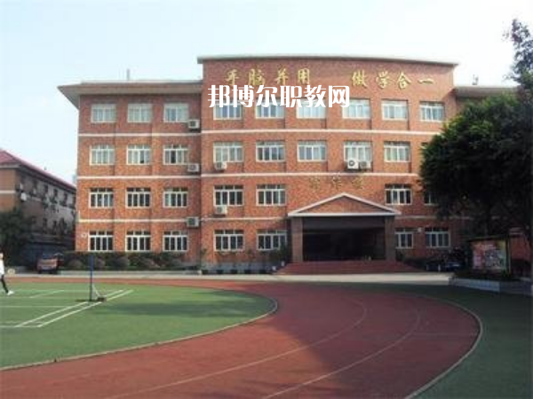 重慶2021年現(xiàn)在中專學校學什么專業(yè)好