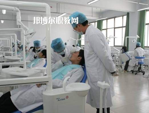 西安2021年女生上衛(wèi)校學(xué)什么專業(yè)好