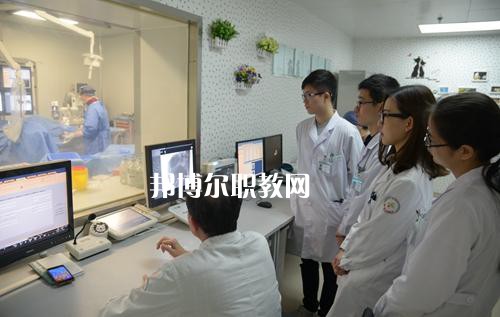 西安2021年女生上衛(wèi)校學(xué)什么好