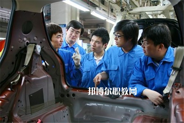 四川2021年有哪些汽修學(xué)校好