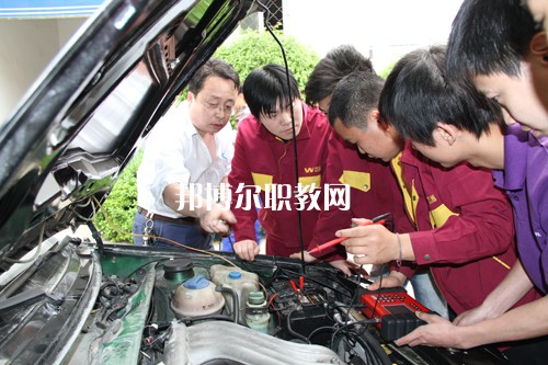 四川2021年有哪些汽修學(xué)校就業(yè)比較好