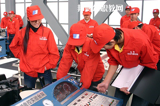 四川2021年有哪些汽修學(xué)校比較好就業(yè)