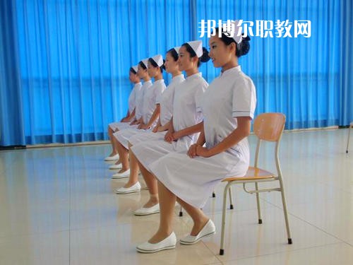 西安2021年女生讀衛(wèi)校怎么樣