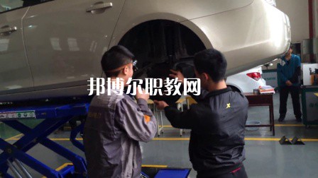 四川2021年有哪些汽修學(xué)校