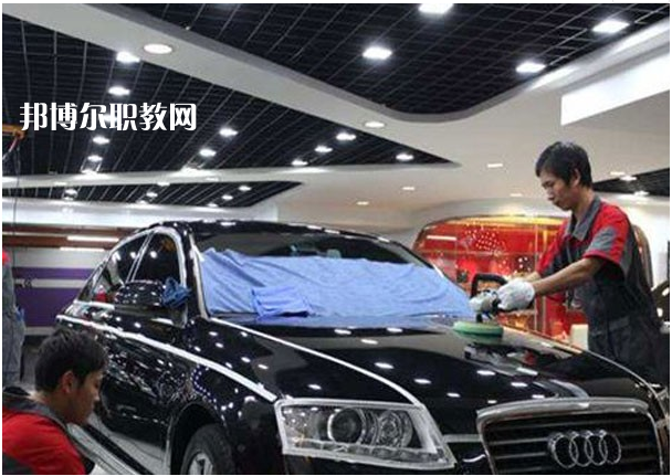 重慶2021年汽修學(xué)校什么專業(yè)適合女生