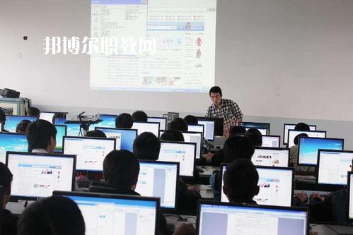 成都2021年哪些大專學(xué)校的計(jì)算機(jī)網(wǎng)絡(luò)技術(shù)學(xué)校好