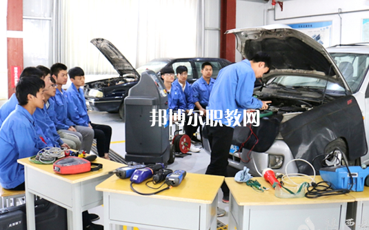 廣東2021年汽修學(xué)校讀幾年