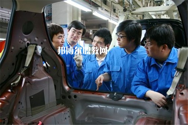 四川2021年沒有畢業(yè)證可以讀汽修學(xué)校嗎