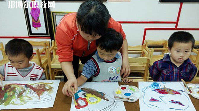 武漢2021年女生讀幼師學校